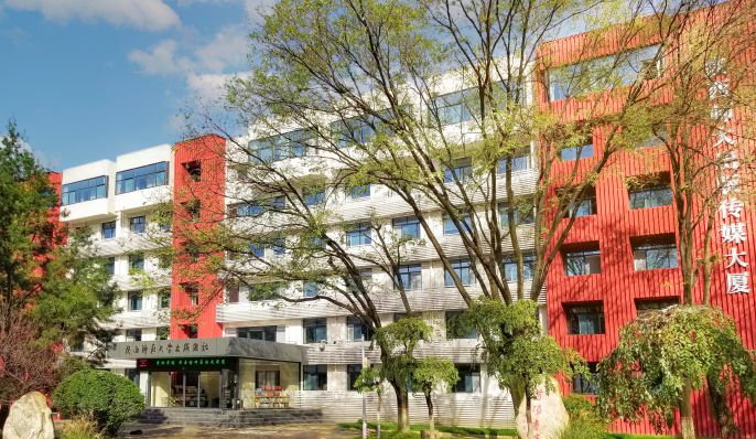 水沐风华交付陕西师范大学出版总社社史与精品展室项目